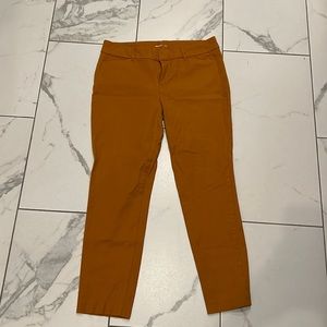 Old Navy size 10 Pixie gold pants!